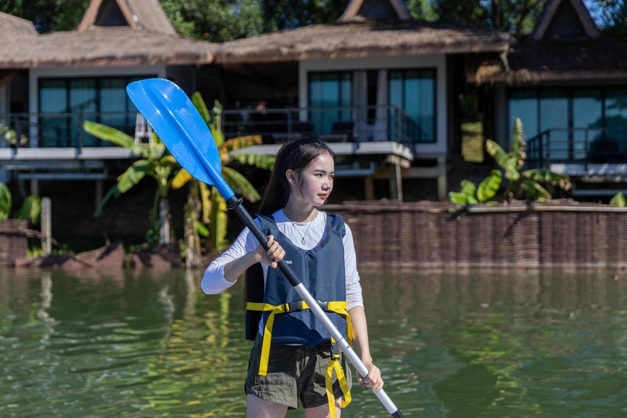 The Sanctuary Nam Ngum Beach Resort Ванг-Виенг Экстерьер фото