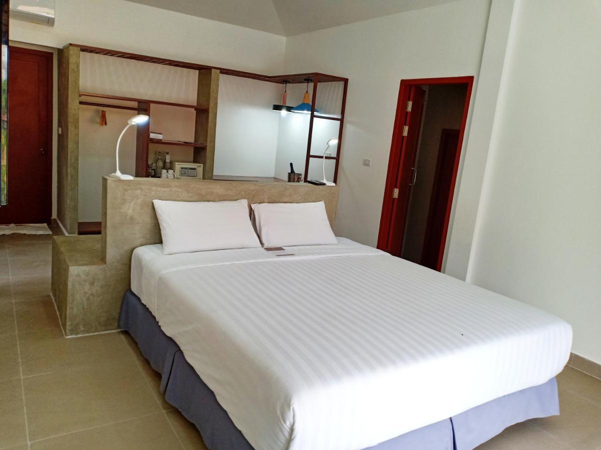 The Sanctuary Nam Ngum Beach Resort Ванг-Виенг Экстерьер фото