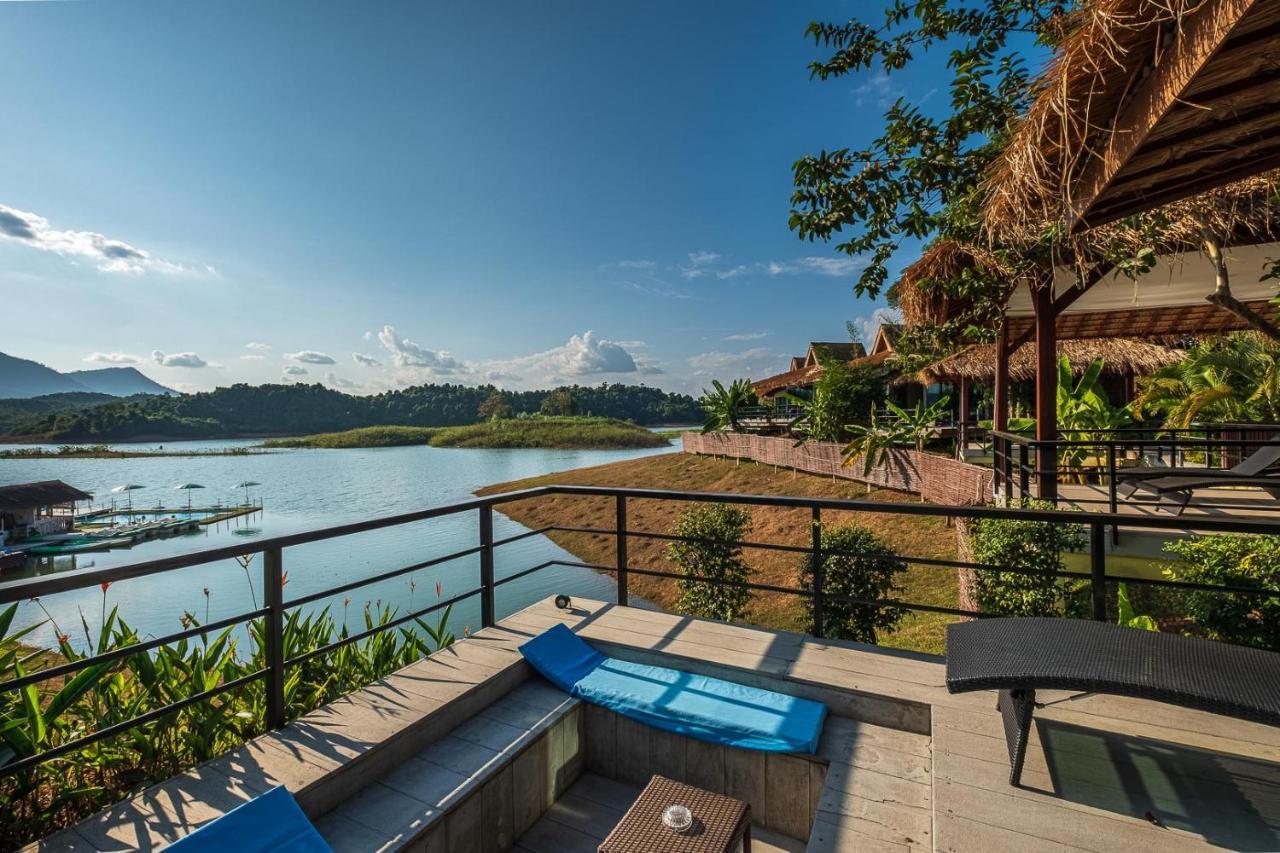 The Sanctuary Nam Ngum Beach Resort Ванг-Виенг Экстерьер фото